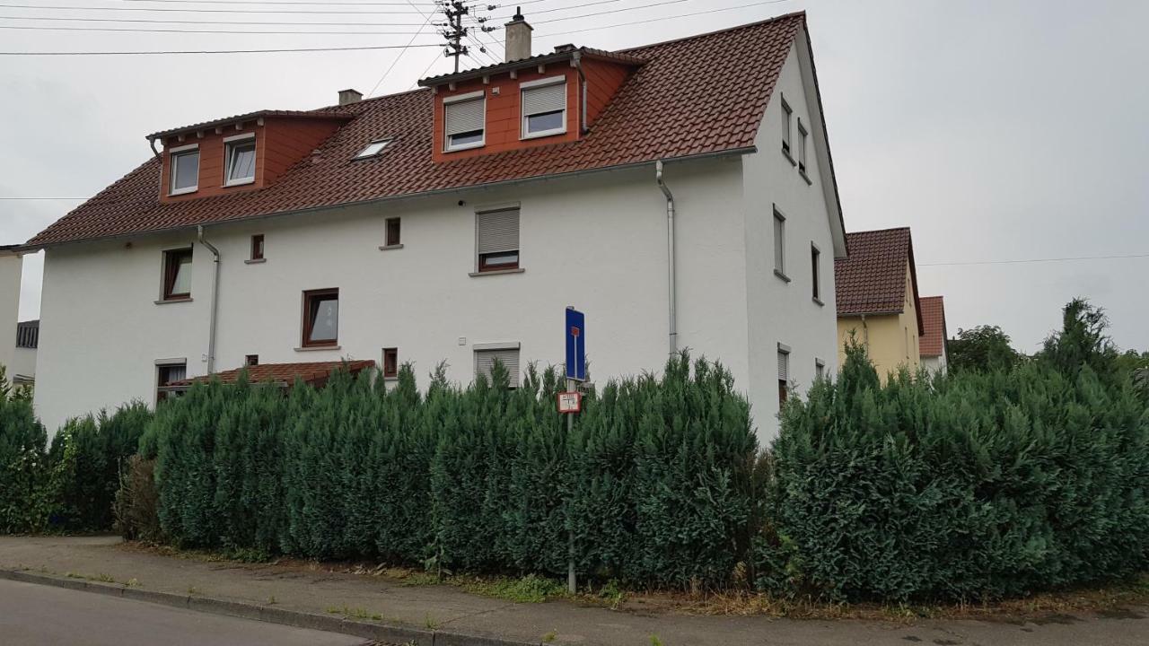 Outletcity Ferienwohnung Apartment 2 Metzingen (Tubingen) Exterior foto
