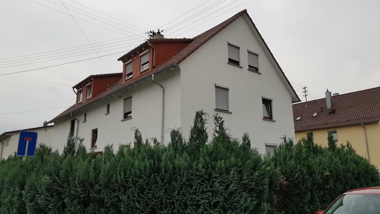 Outletcity Ferienwohnung Apartment 2 Metzingen (Tubingen) Exterior foto